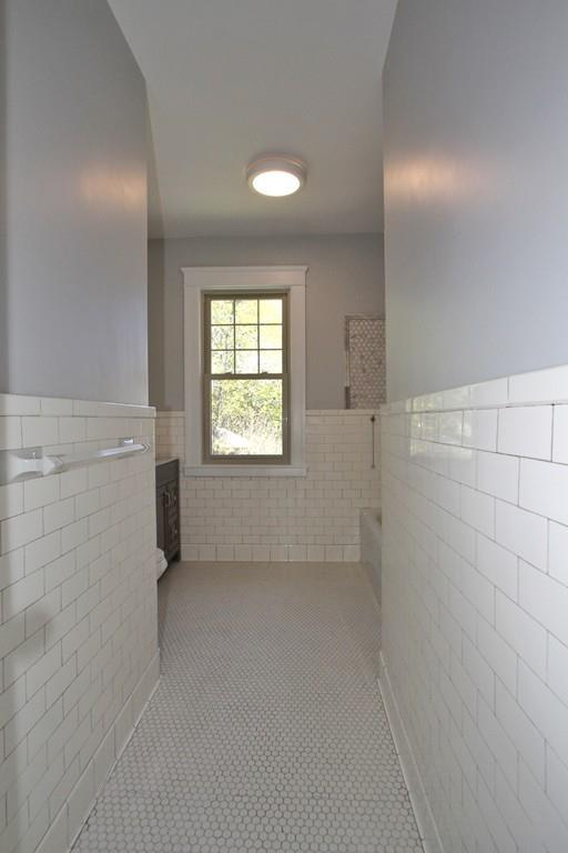 28 Forsberg Street Worcester, MA 01607 - Photo 12 of 20