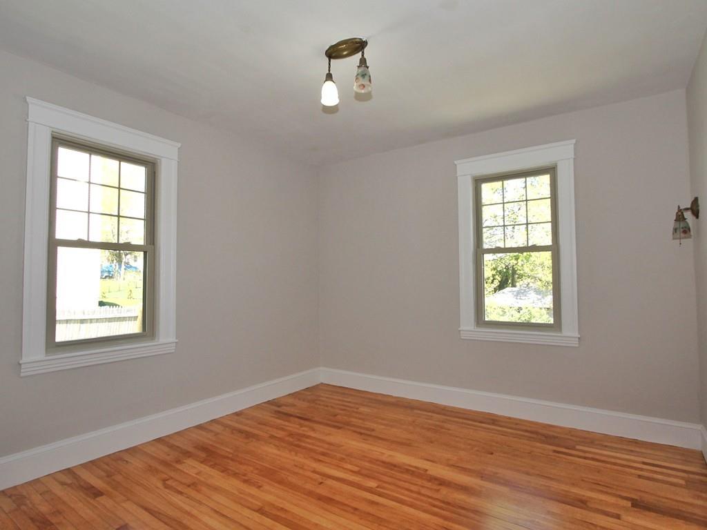 28 Forsberg Street Worcester, MA 01607 - Photo 9 of 20