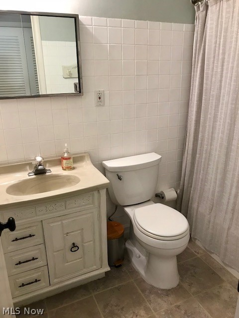469 Harris Road Cleveland, OH 44143 - Photo 20 of 24 Gallery Image 20