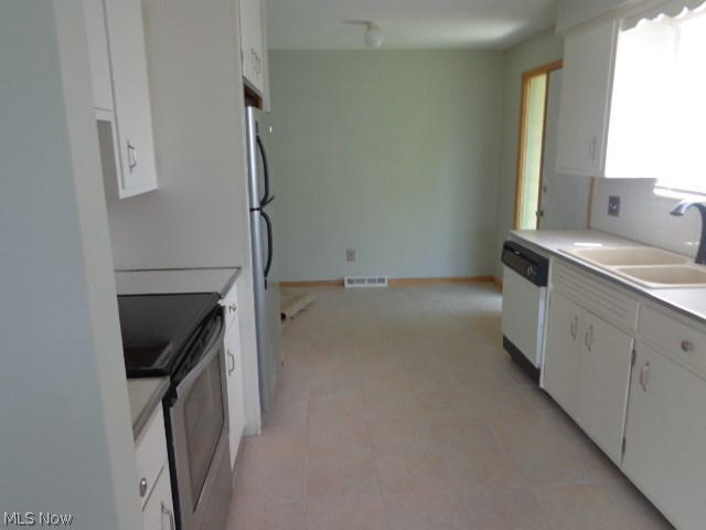2485 Dentzler Road Parma, OH 44134 - Photo 8 of 21 Ceramic Tile Kitchen