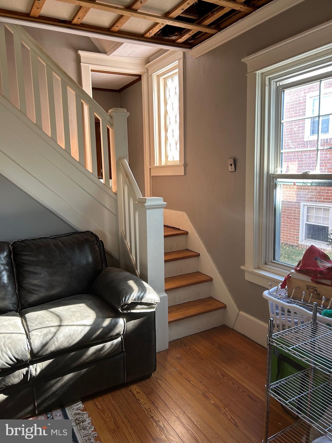 405 State Street Shillington, PA 19607 - Photo 6 of 23 Living Room