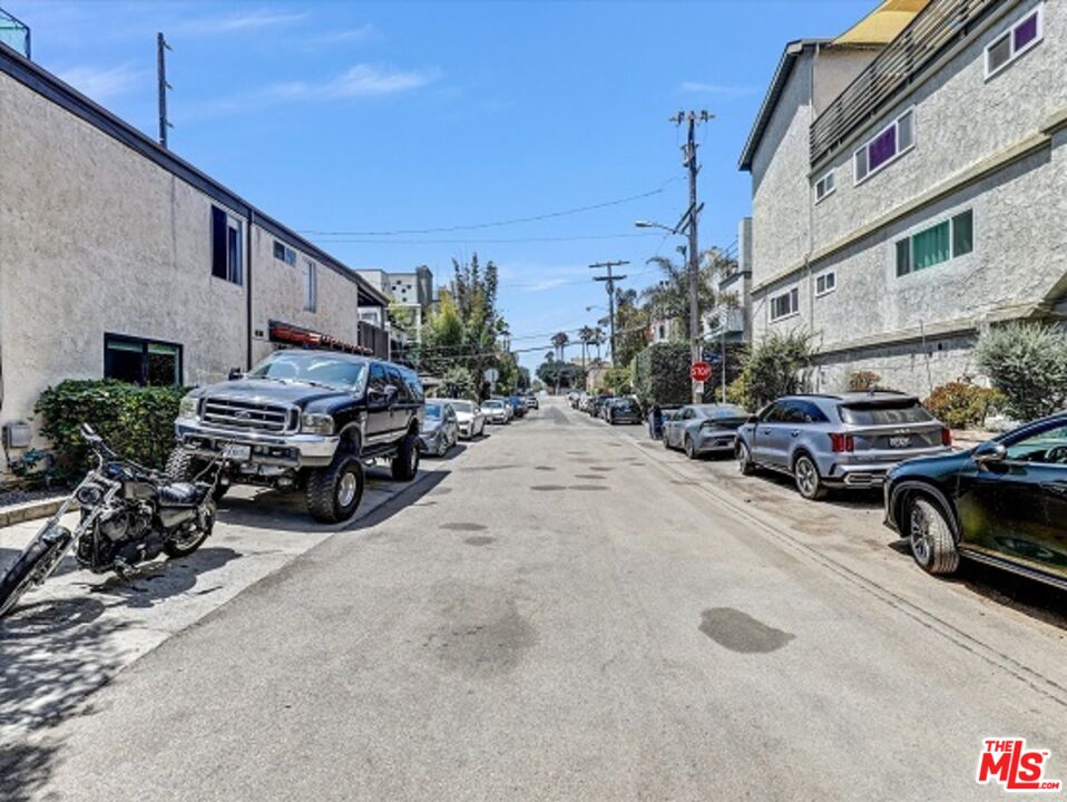 3801 Gran Corso Marina del Rey, CA 90292 - Photo 12 of 25