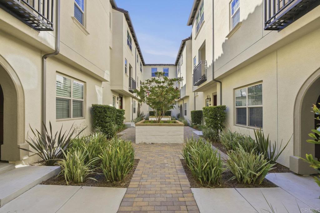 892 Slate Street San Marcos, CA 92078 - Photo 2 of 33