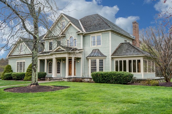 3 Ellingson Road Bedford, MA 01730 - Photo 3 of 30 Gallery Image 3