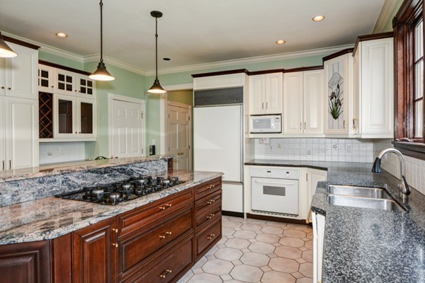 3 Ellingson Road Bedford, MA 01730 - Photo 8 of 30 Gallery Image 8