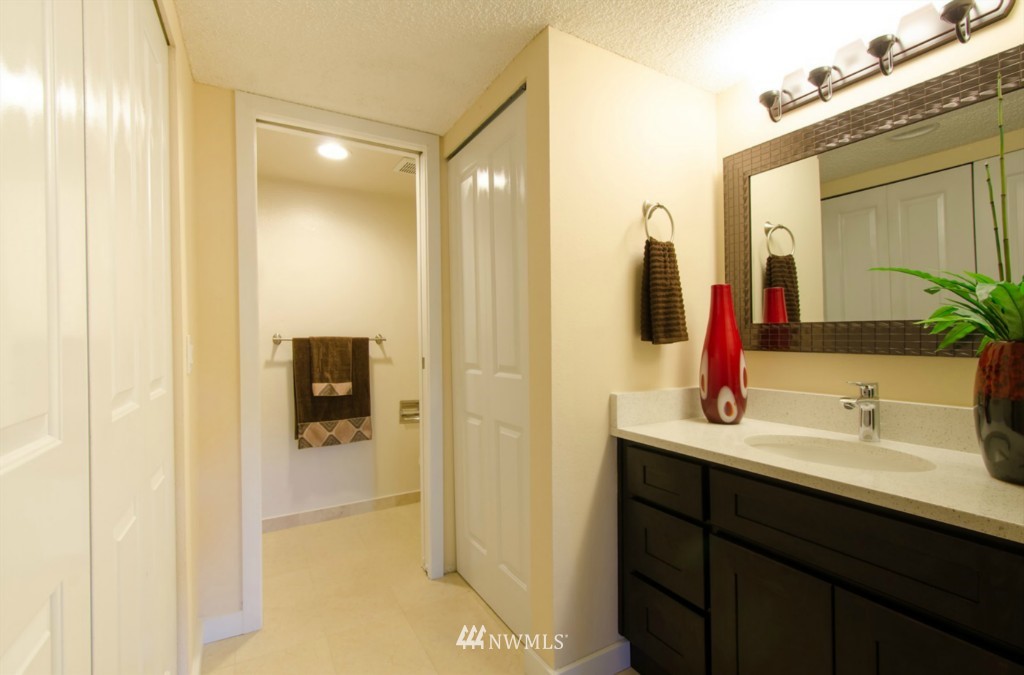 701 Southwest 5th Court, Unit B104 Renton, WA 98057 - Photo 11 of 19