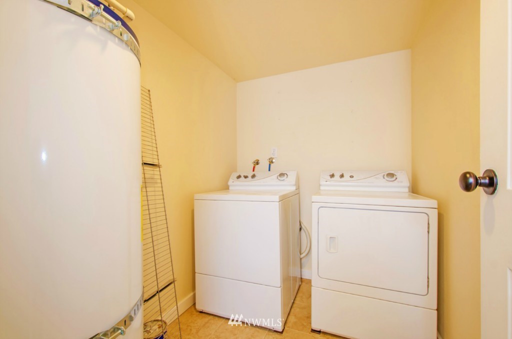 701 Southwest 5th Court, Unit B104 Renton, WA 98057 - Photo 15 of 19