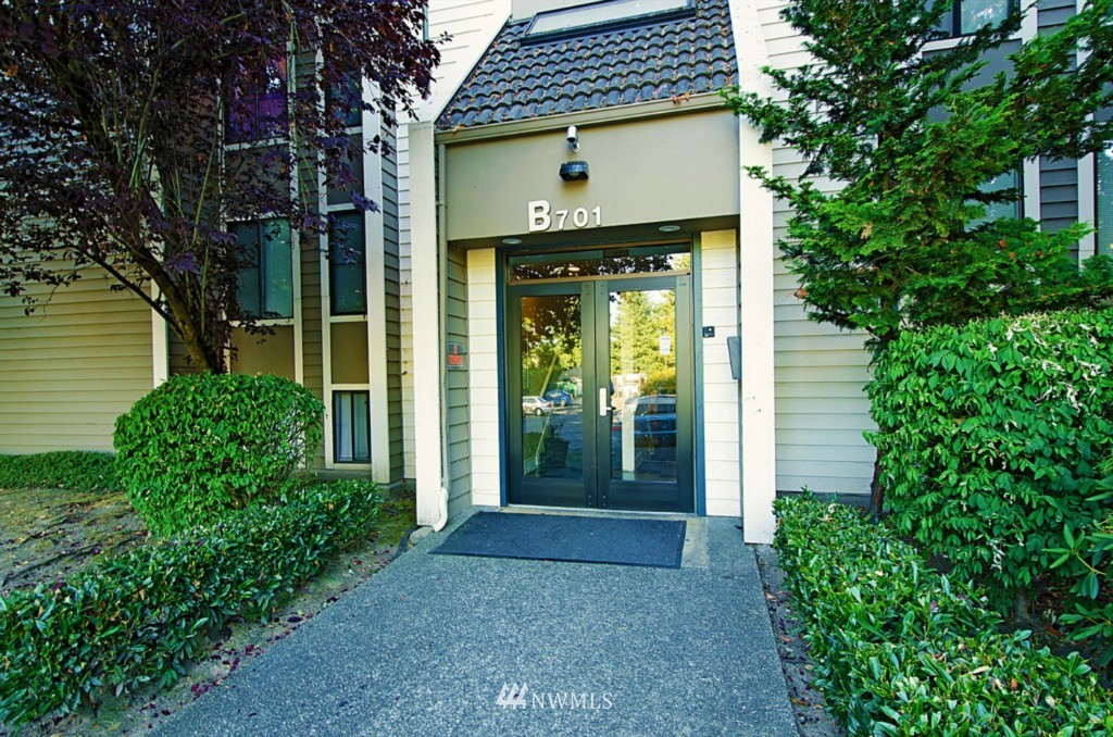 701 Southwest 5th Court, Unit B104 Renton, WA 98057 - Photo 17 of 19