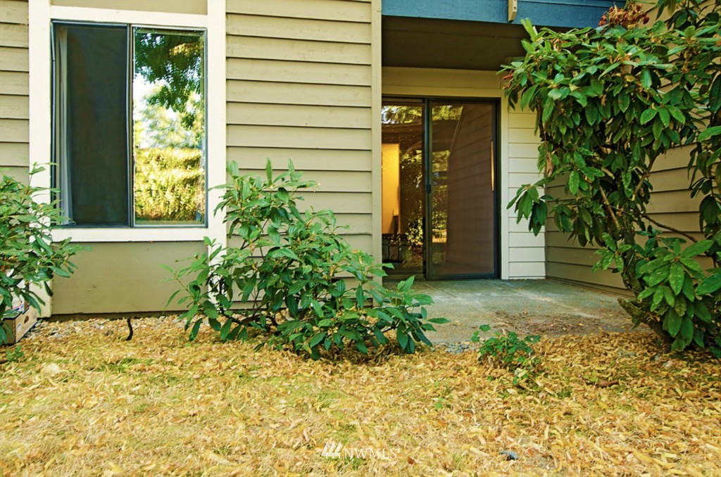 701 Southwest 5th Court, Unit B104 Renton, WA 98057 - Photo 18 of 19