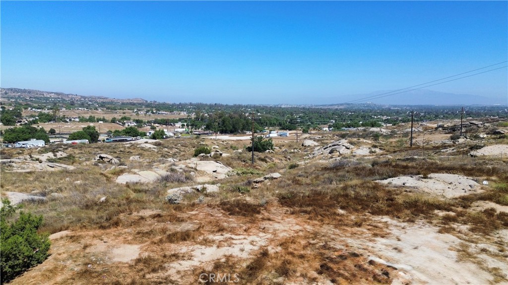 22300 O'Ferrall Drive Perris, CA 92570 - Photo 5 of 12