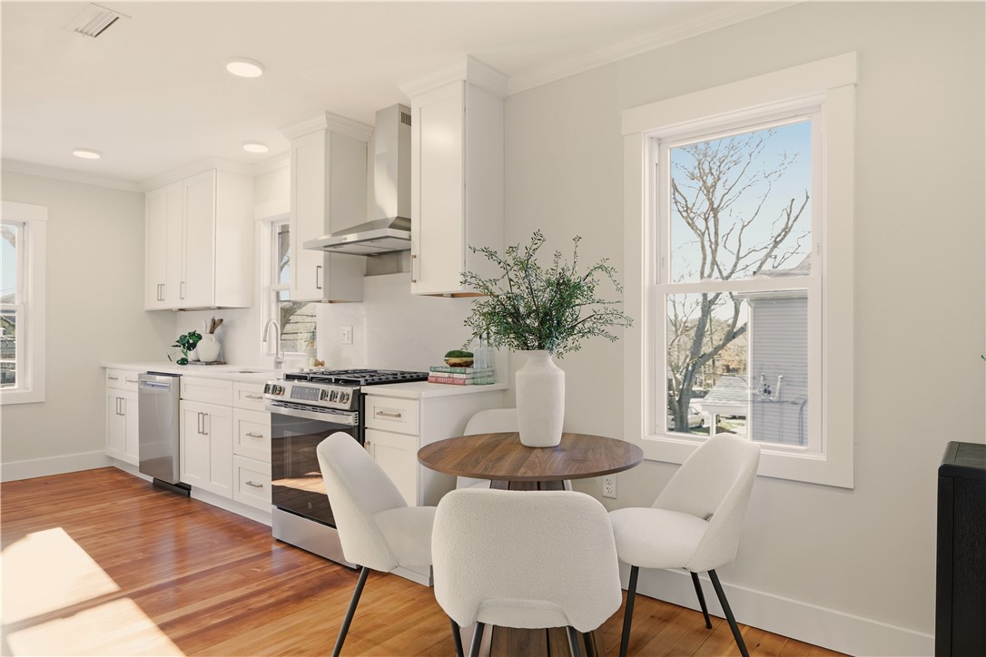 85 Bayview Avenue, Unit 2 Bristol, RI 02809 - Photo 11 of 44