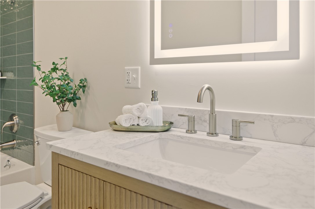 85 Bayview Avenue, Unit 2 Bristol, RI 02809 - Photo 18 of 44