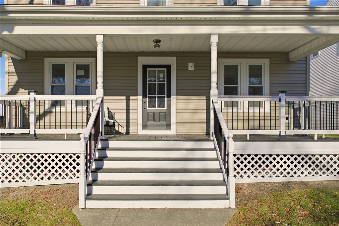 85 Bayview Avenue, Unit 2 Bristol, RI 02809 - Photo 3 of 44