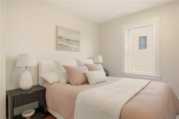 $549,000 | 85 Bayview Avenue, Unit 2, Bristol, RI 02809