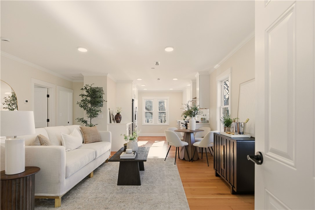 85 Bayview Avenue, Unit 2 Bristol, RI 02809 - Photo 4 of 44