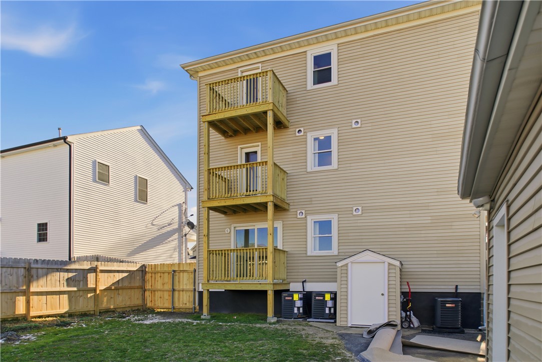 85 Bayview Avenue, Unit 2 Bristol, RI 02809 - Photo 41 of 44