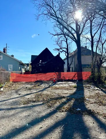 $24,900 | 1750 West Morris Street, Indianapolis, IN 46221