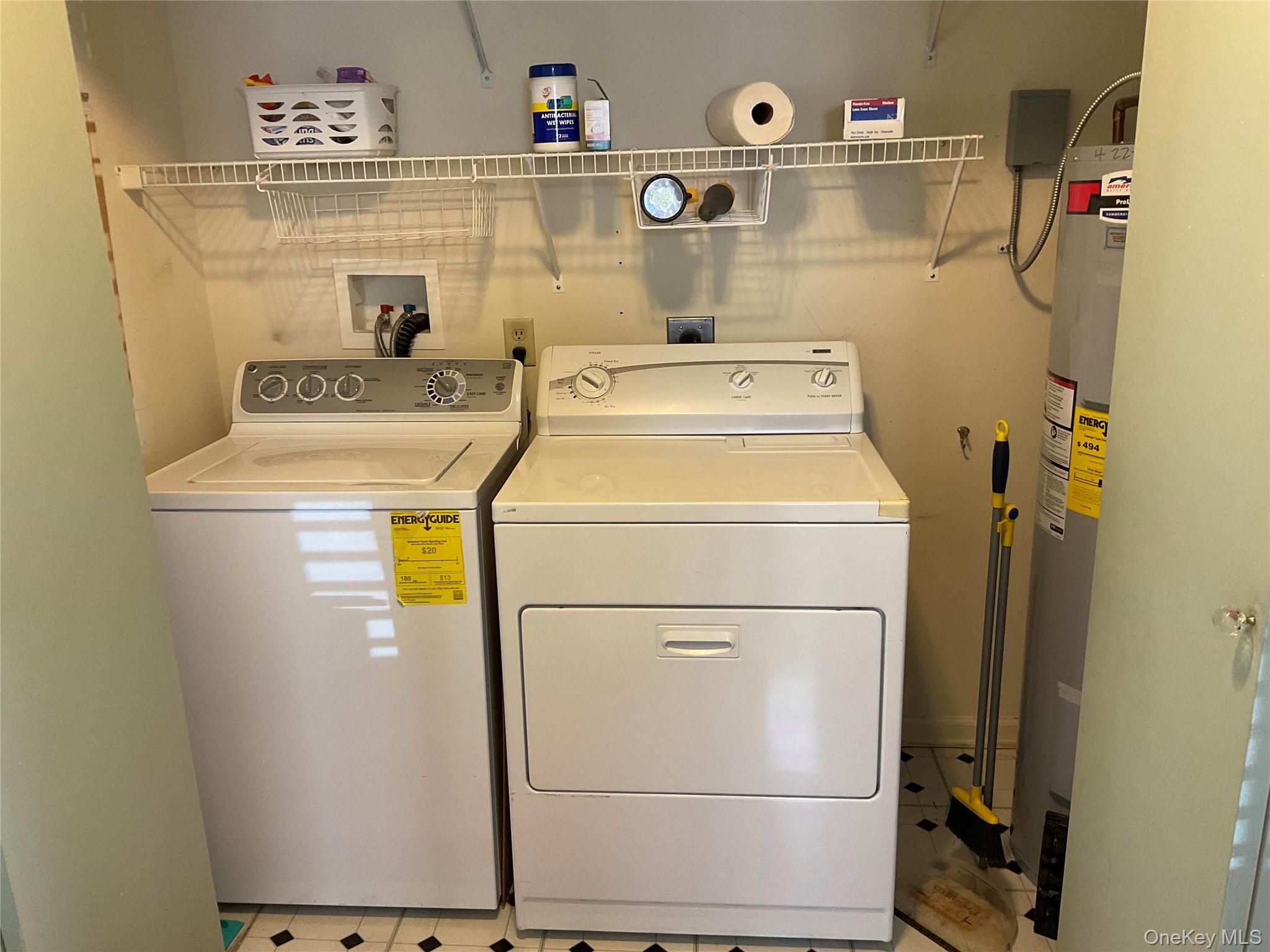 17 Tall Tree Lane Poughkeepsie, NY 12601 - Photo 8 of 31 a utility room with dryer and washer