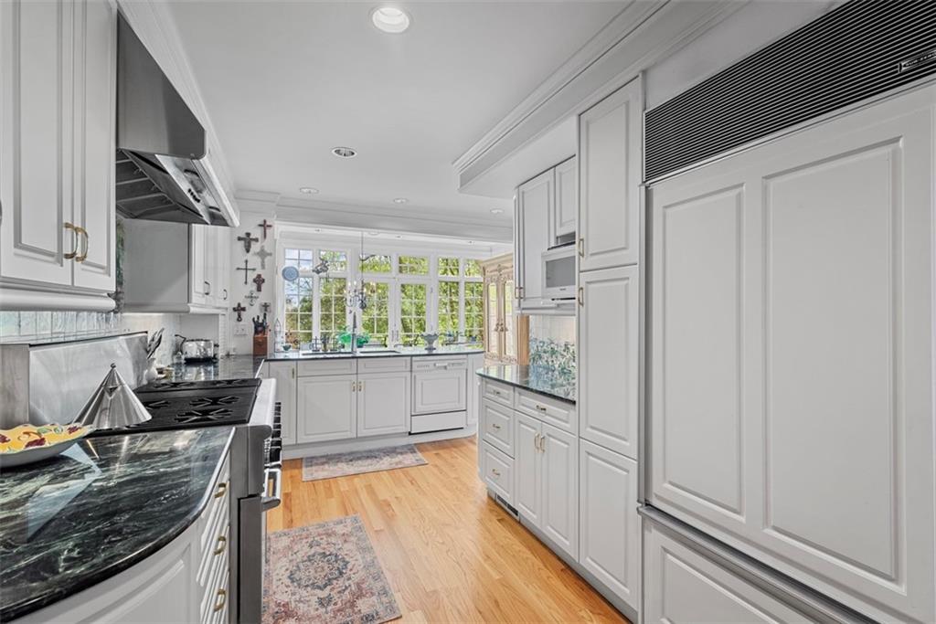 251 Fairview Road Pittsburgh, PA 15238 - Photo 13 of 49 Gallery Image 13