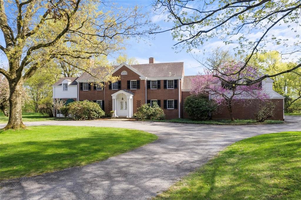 251 Fairview Road Pittsburgh, PA 15238 - Photo 3 of 49 Gallery Image 3