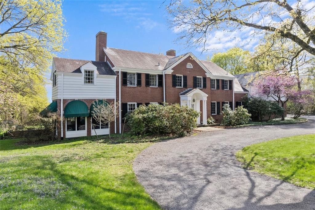 251 Fairview Road Pittsburgh, PA 15238 - Photo 4 of 49 Gallery Image 4