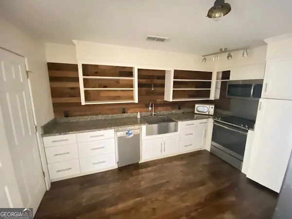 $220,000 | 121 Sunset Drive Northeast, Calhoun, GA 30701