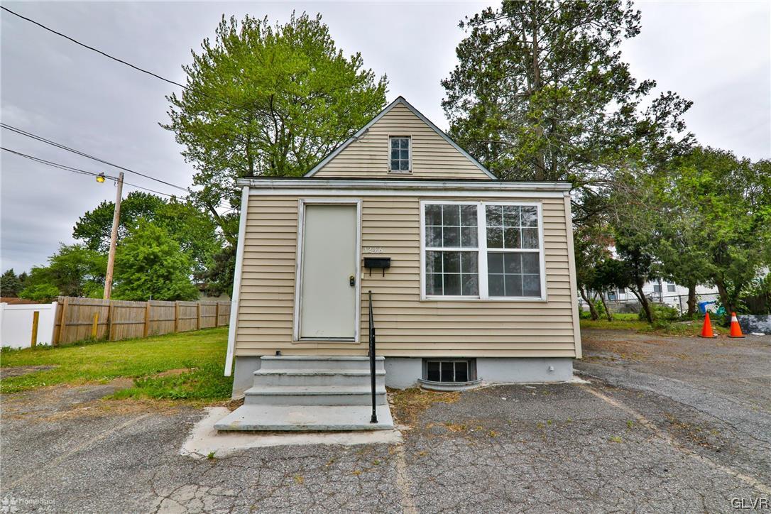 1246 Pembroke Road Bethlehem, PA 18017 - Photo 1 of 20 Gallery Image 1