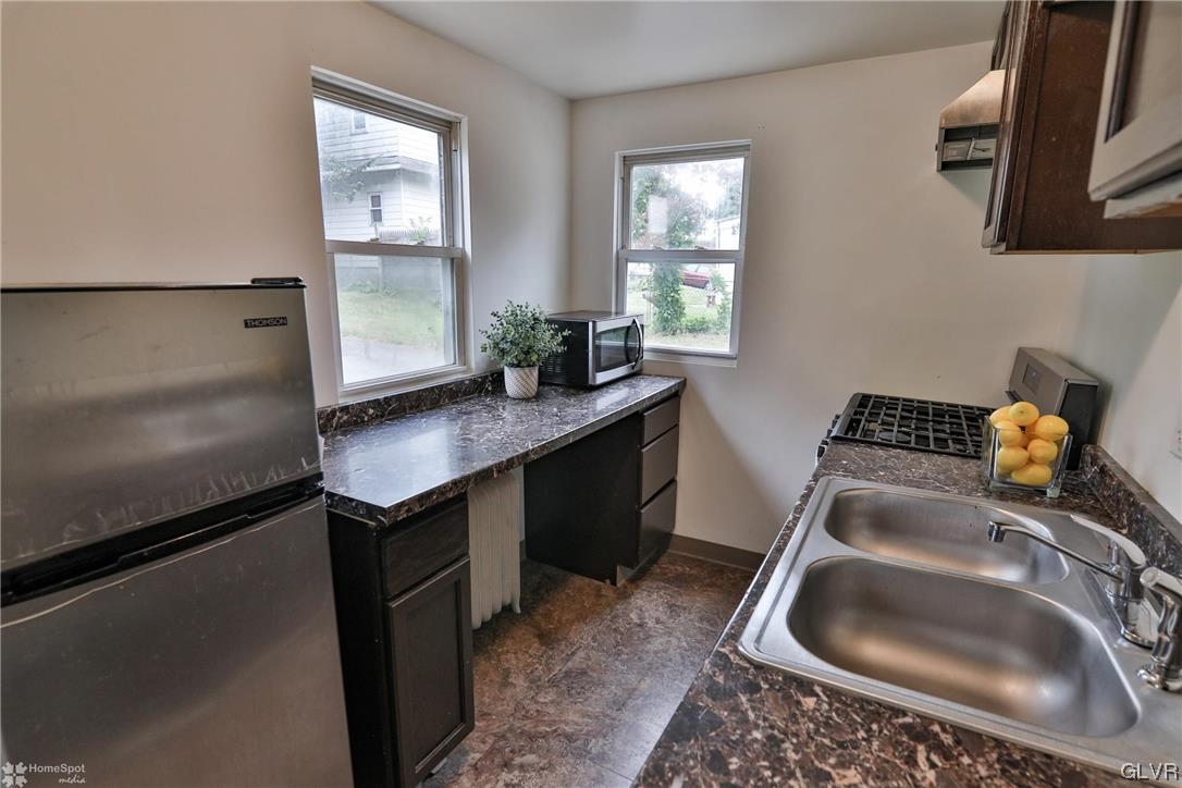 1246 Pembroke Road Bethlehem, PA 18017 - Photo 19 of 20 Gallery Image 19