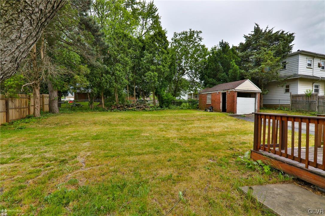 1246 Pembroke Road Bethlehem, PA 18017 - Photo 7 of 20 Gallery Image 7