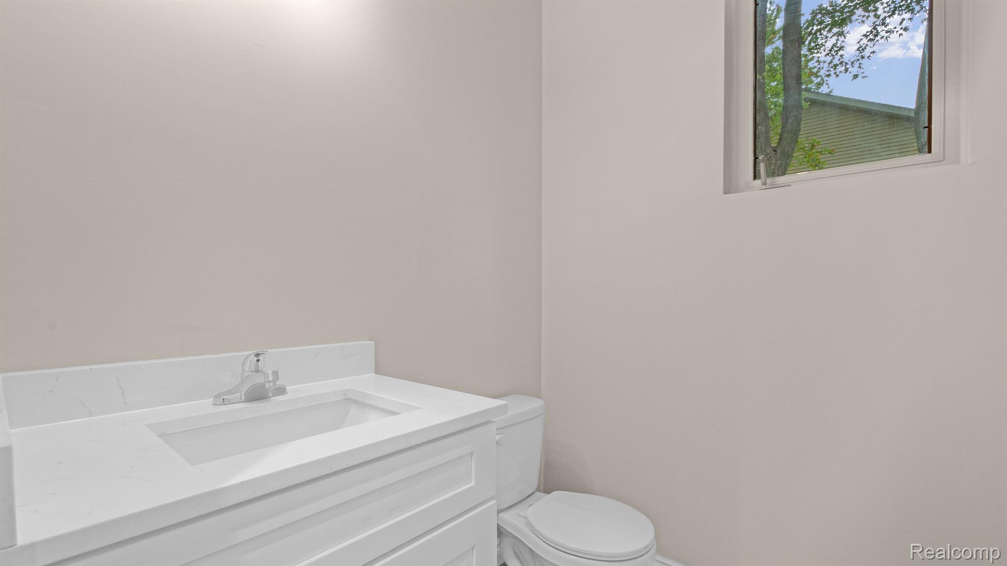 3237 Longview Avenue Rochester, MI 48307 - Photo 24 of 36 Gallery Image 24