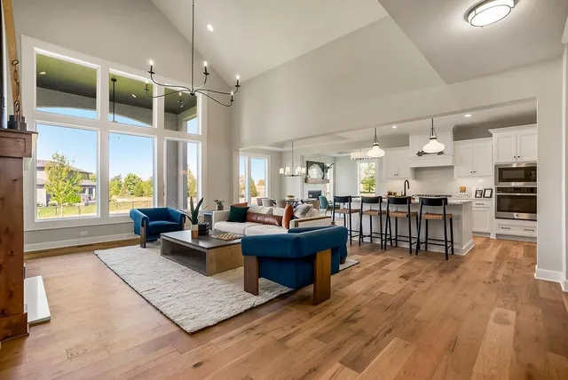 $896,097 | 17508 Manor Street, Overland Park, KS 66085