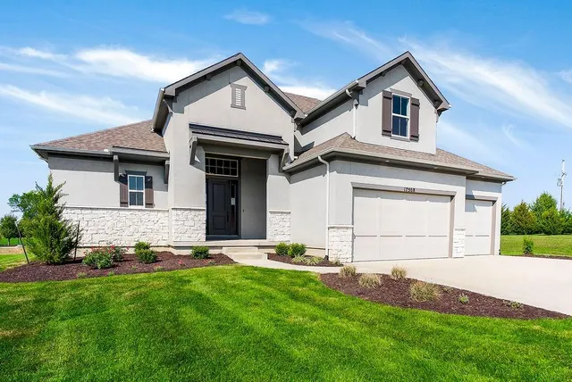 $896,097 | 17508 Manor Street, Overland Park, KS 66085