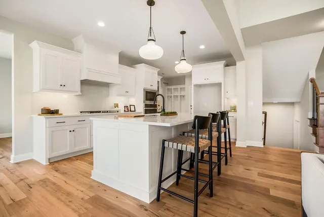 $896,097 | 17508 Manor Street, Overland Park, KS 66085