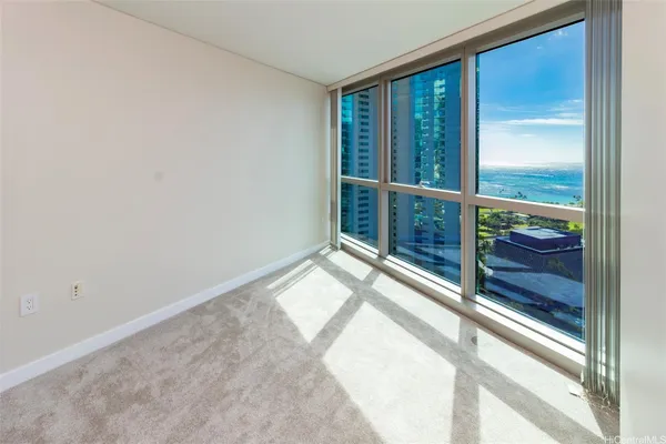 $4,700 | 1177 Queen Street, Unit 2606, Honolulu, HI 96814