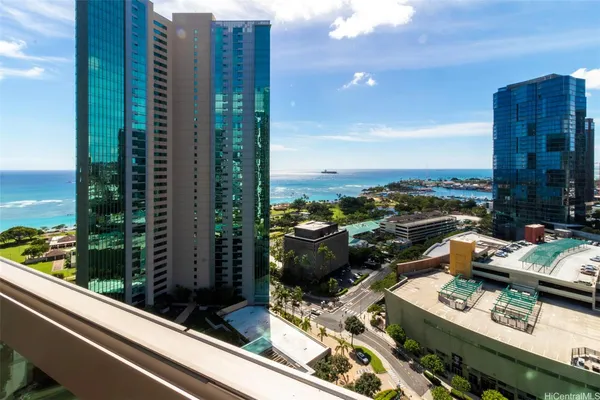 $4,700 | 1177 Queen Street, Unit 2606, Honolulu, HI 96814