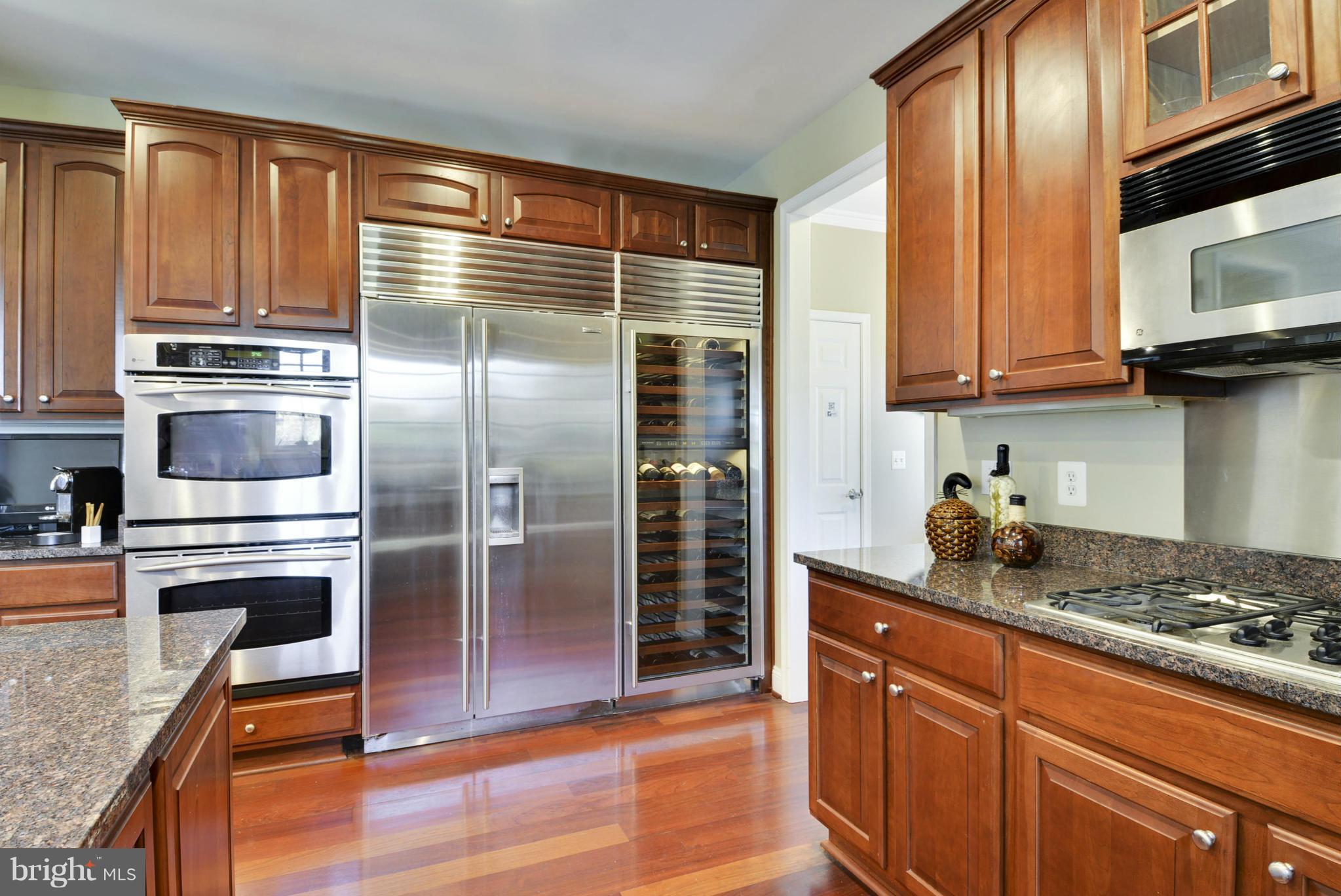17397 Count Turf Place Leesburg, VA 20176 - Photo 9 of 30 Kitchen