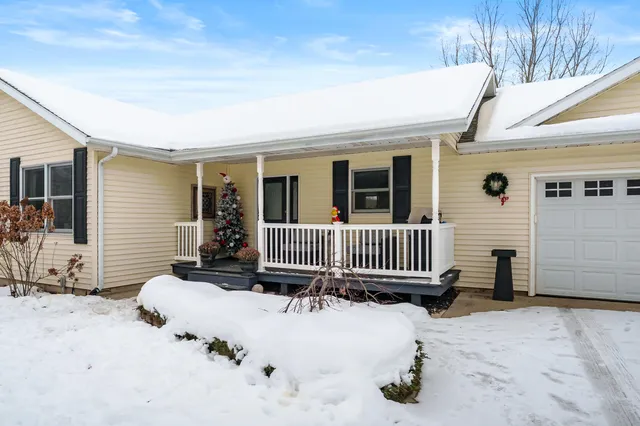 $459,900 | 09299 26th Street, Gobles, MI 49055