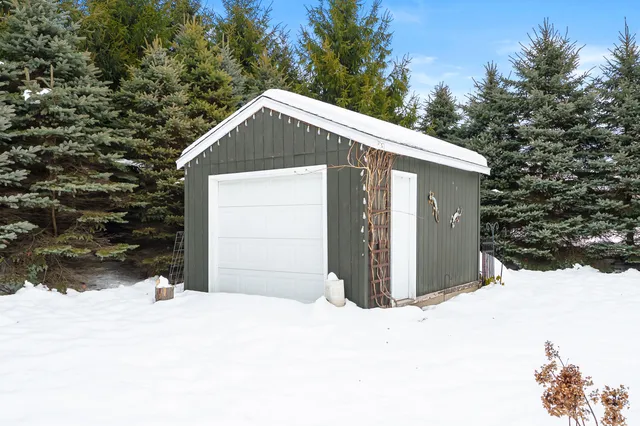 $459,900 | 09299 26th Street, Gobles, MI 49055