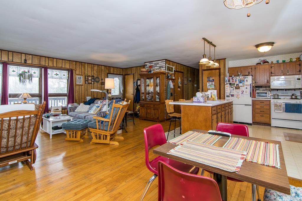385 Enos Road Hinesburg, VT 05461 - Photo 4 of 14