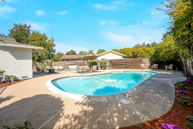$1,275,000 | 1662 Dorchester Place, Concord, CA 94519