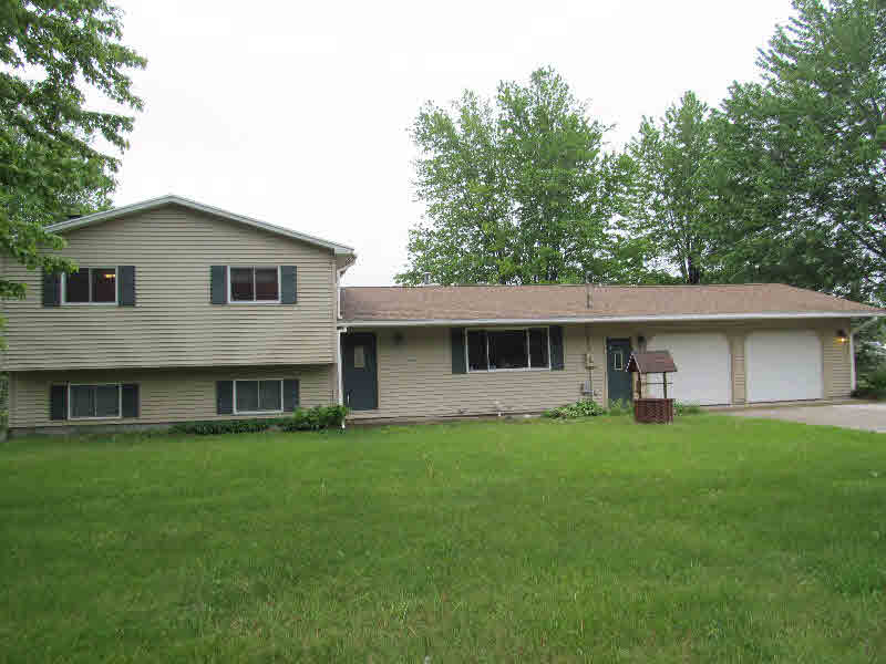 115 Doud Road Kawkawlin, MI 48631 - Photo 1 of 27