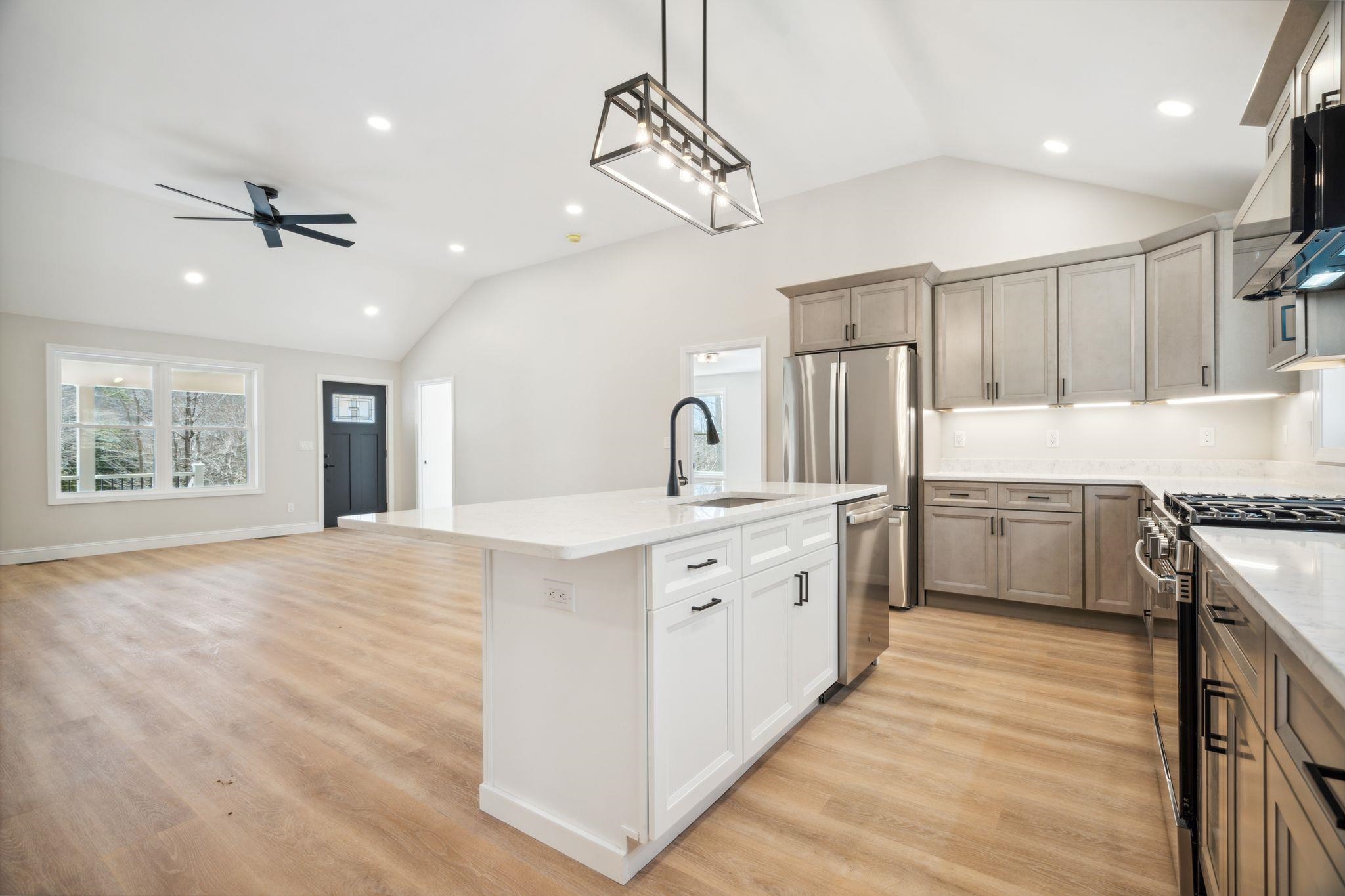 41 Valley Road Tuftonboro, NH 03816 - Photo 5 of 40