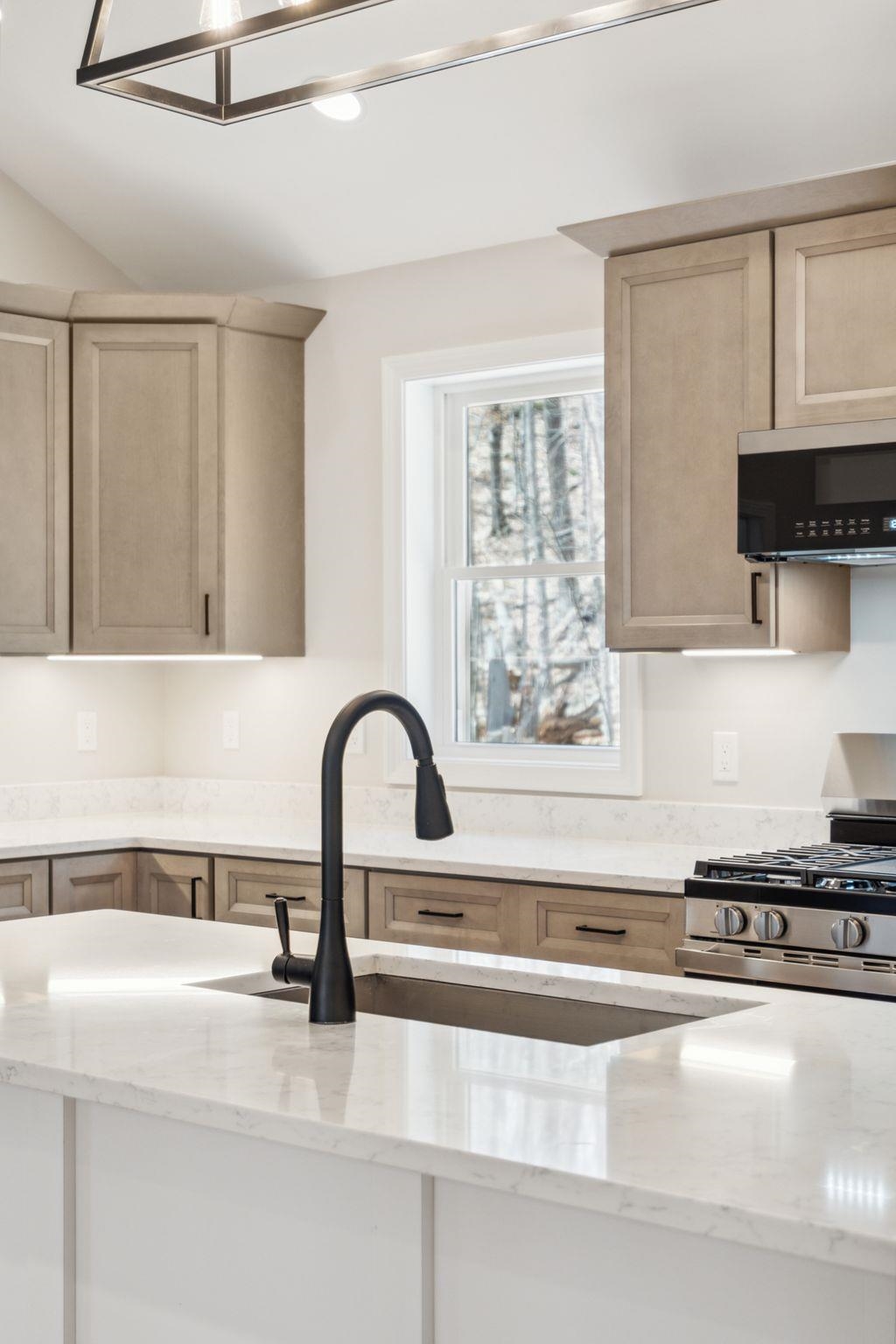 41 Valley Road Tuftonboro, NH 03816 - Photo 10 of 40