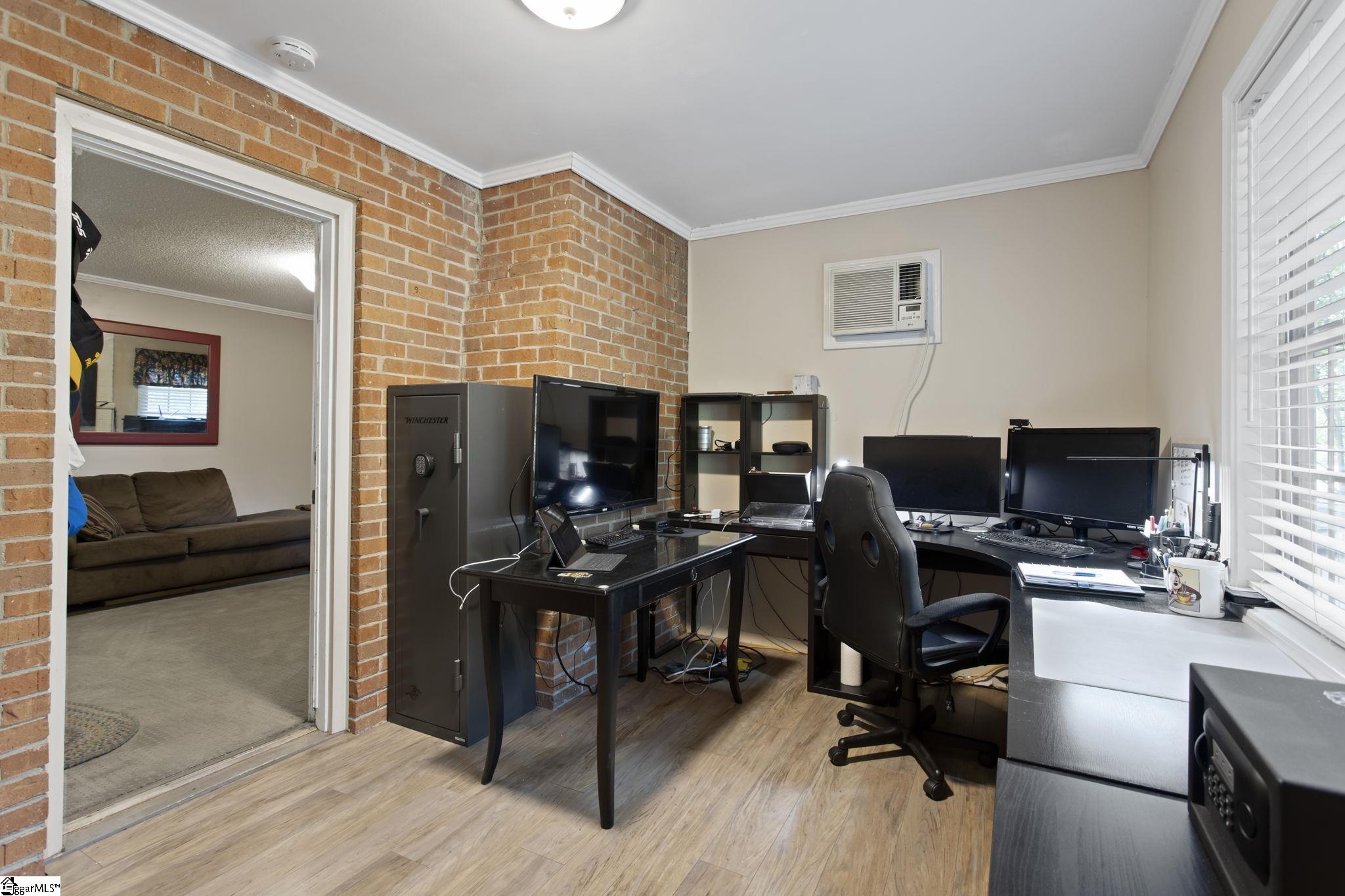 205 Bransfield Road Greenville, SC 29615 - Photo 14 of 23 Gallery Image 14