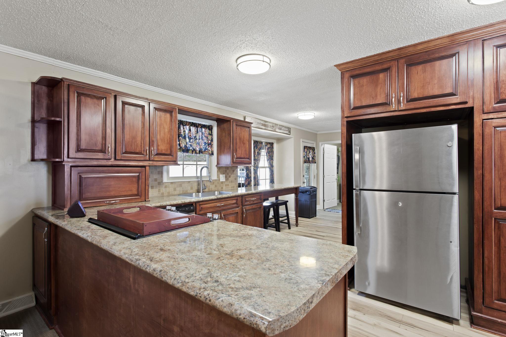 205 Bransfield Road Greenville, SC 29615 - Photo 7 of 23 Gallery Image 7