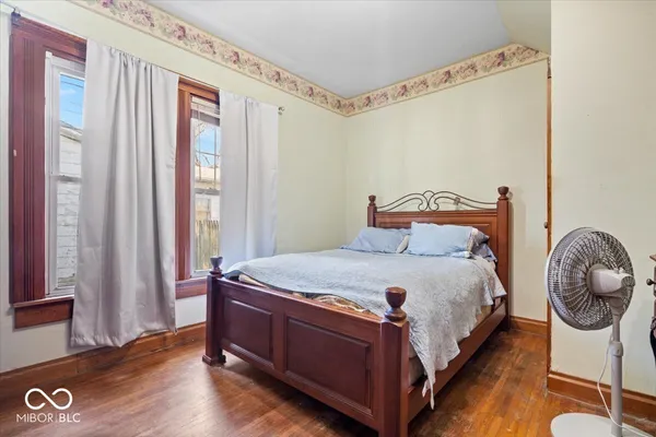 $179,900 | 206 Main Street, New Market, IN 47965