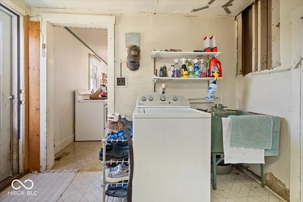 $179,900 | 206 Main Street, New Market, IN 47965
