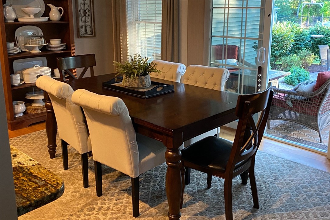 24 Crest Circle Smithfield, RI 02917 - Photo 11 of 44