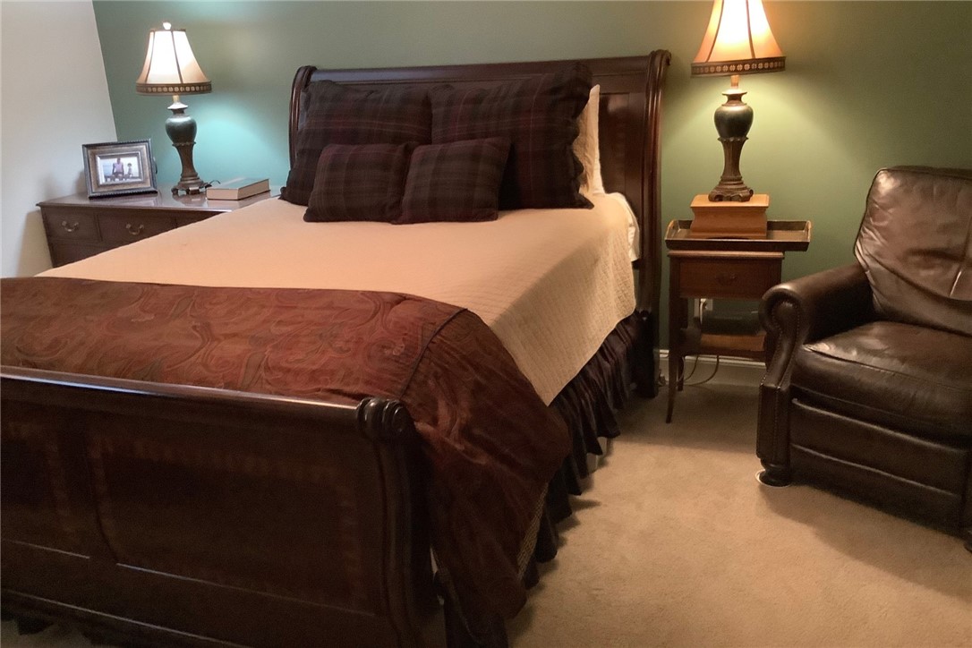 24 Crest Circle Smithfield, RI 02917 - Photo 21 of 44