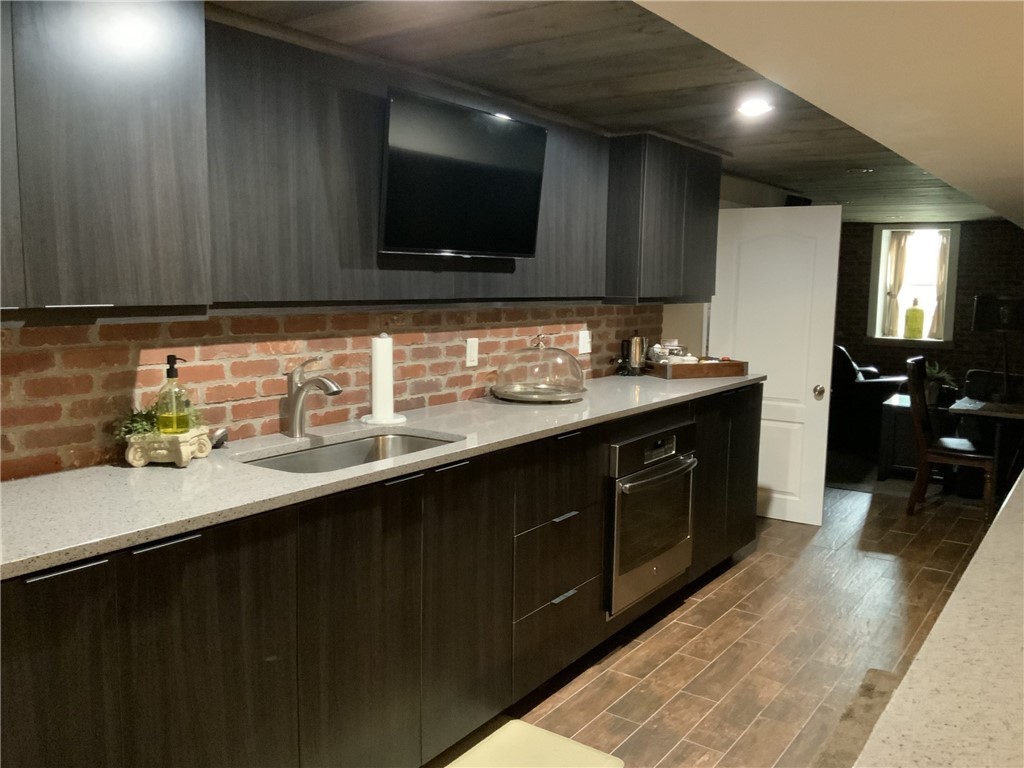 24 Crest Circle Smithfield, RI 02917 - Photo 29 of 44